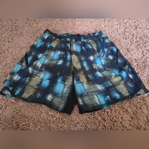 Lululemon Shorts Adult Medium Multicolor Medium SURGE Active Training 7 in